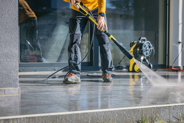 Best Pool Deck Cleaning  in Central City, IA